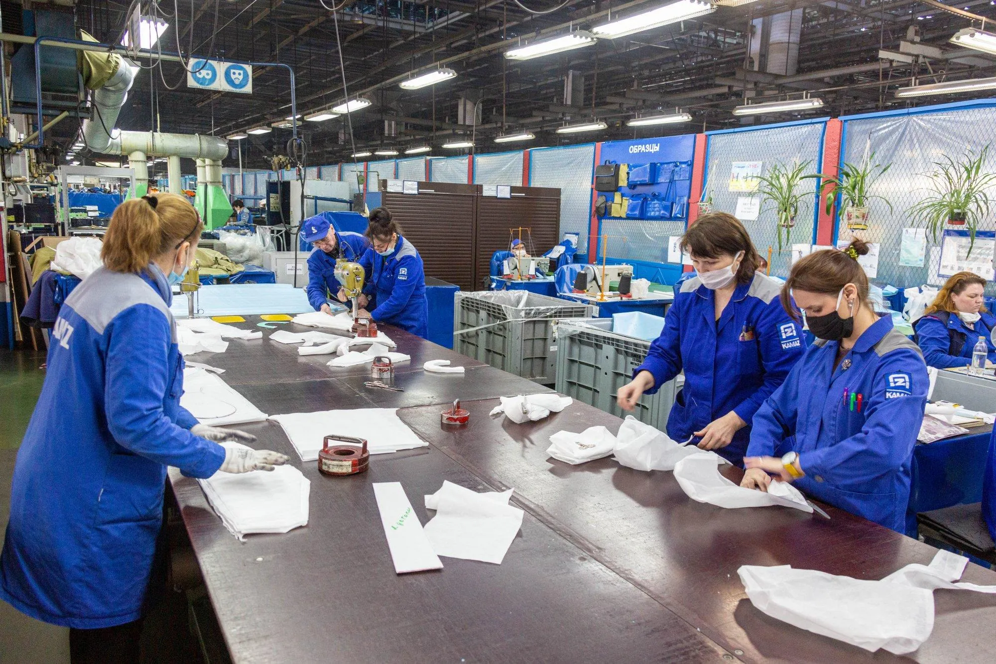 «КАМАЗ» передал партию противоэпидемических костюмов в Йошкар-Олу «КАМАЗ» передал партию противоэпидемических костюмов в Йошкар-Олу