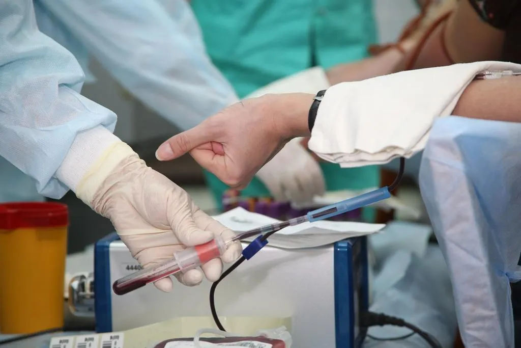 Волонтёры «КАМАЗа» стали донорами крови Волонтёры «КАМАЗа» стали донорами крови