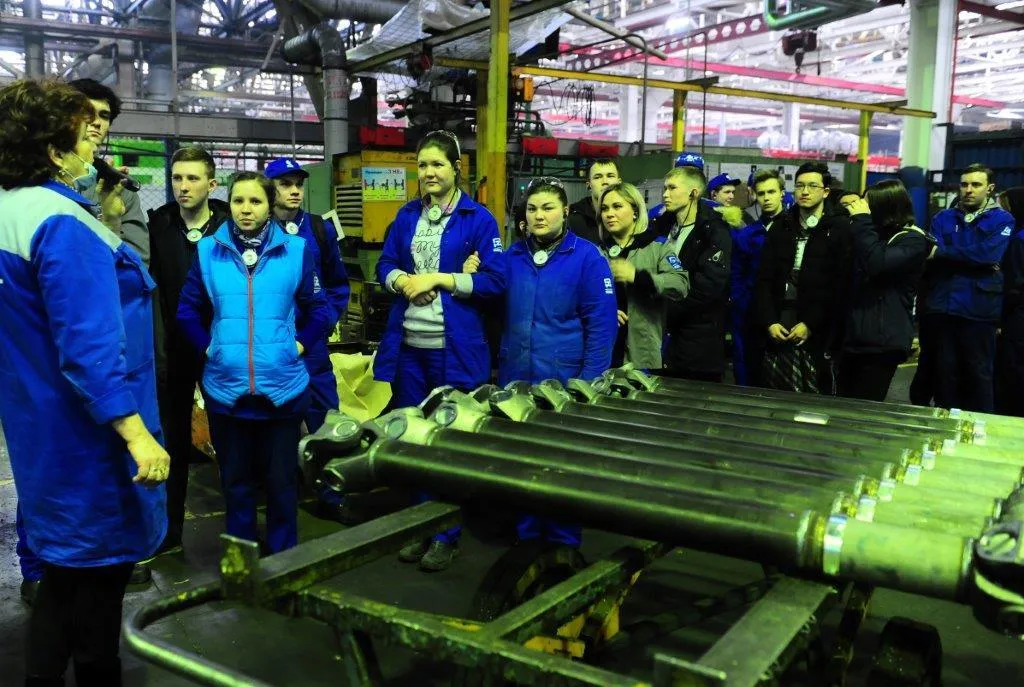 «День новичка» для молодых камазовцев «День новичка» для молодых камазовцев