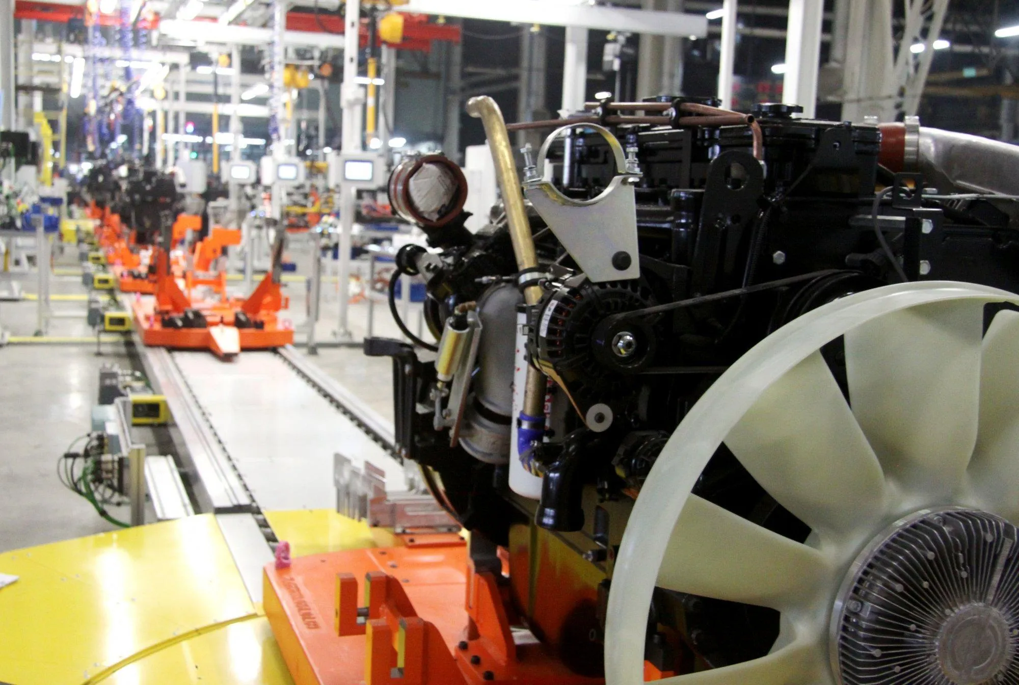 На «КАМАЗе» разрабатывают новые модификации двигателей Р6 На «КАМАЗе» разрабатывают новые модификации двигателей Р6