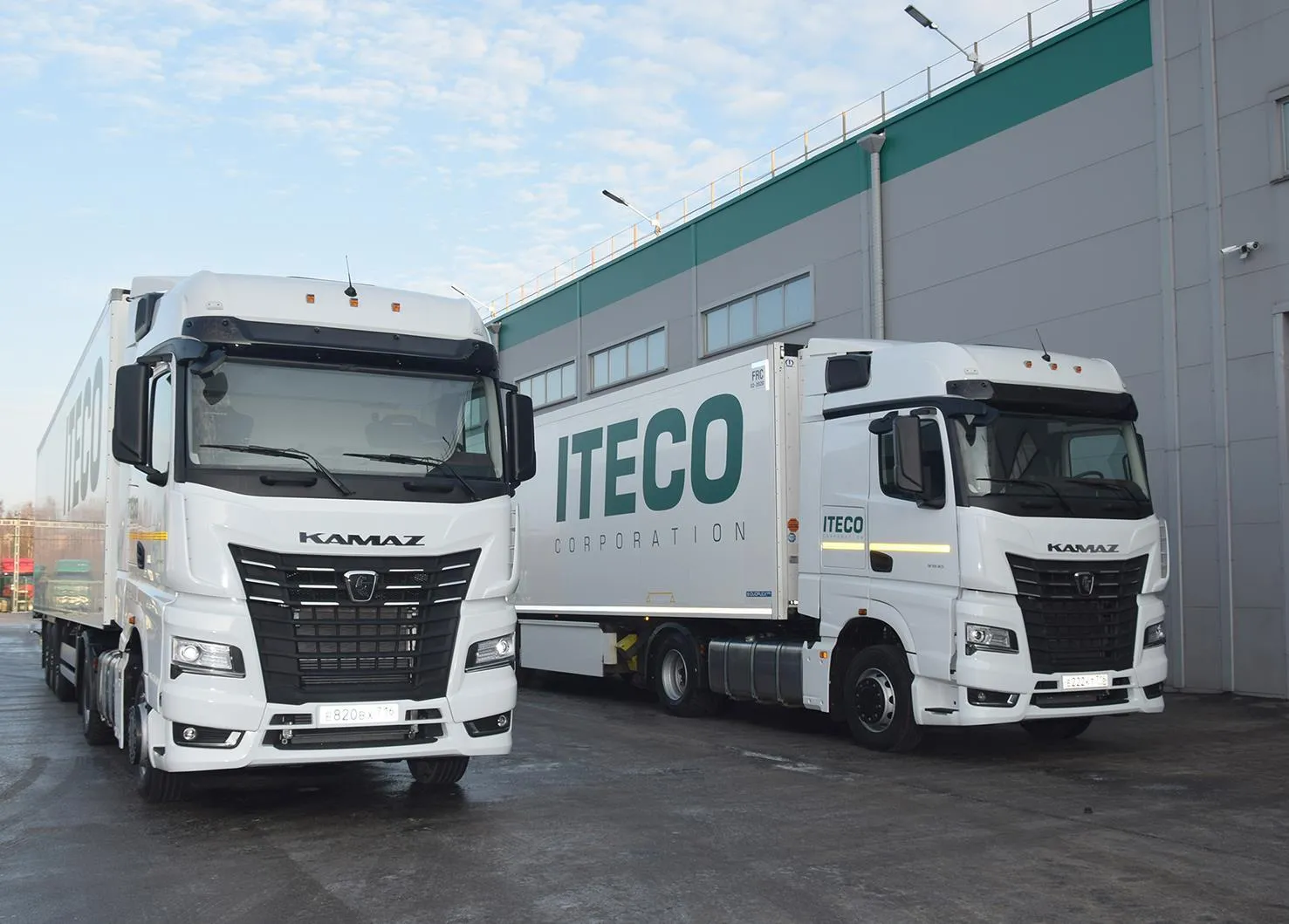 Водители «ИТЕКО» тестируют КАМАЗ-54901 Водители «ИТЕКО» тестируют КАМАЗ-54901