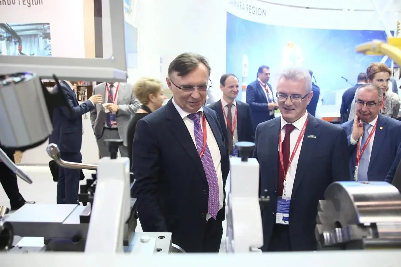 Сергей Когогин встретился с губернатором Пензенской области Сергей Когогин встретился с губернатором Пензенской области