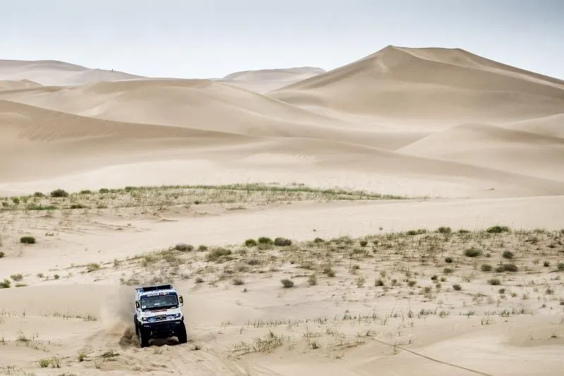 Главный конкурент «КАМАЗ-мастера» сходит с гонки Главный конкурент «КАМАЗ-мастера» сходит с гонки