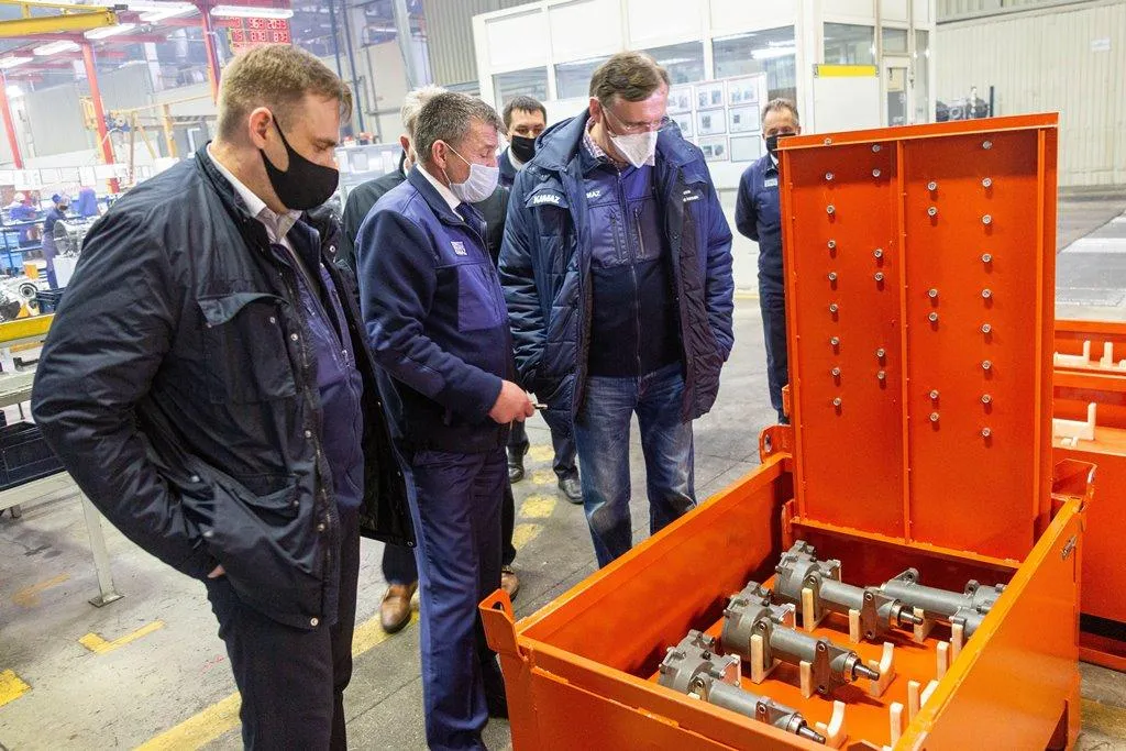 Гендиректор «КАМАЗа» оценил работу ЗЗЧиК Гендиректор «КАМАЗа» оценил работу ЗЗЧиК