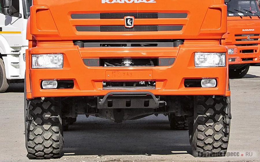 Кабина КАМАЗ 65222 оперение Новое оперение и оптика преобразили заслуженную кабину