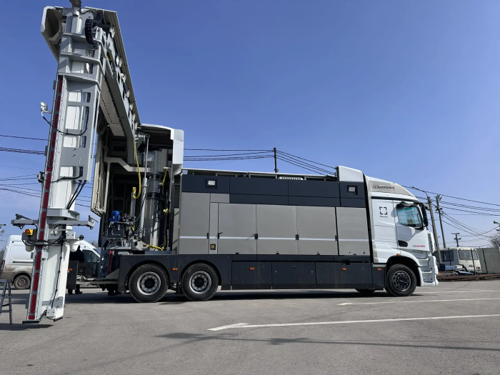 Представлена новая модель мобильного инспекционно-досмотрового комплекса на шасси KAMAЗ-65658