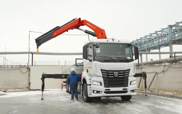 Бортовой KAMAZ-65658 (6х2) с КМУ ИНМАН ИМ 320С