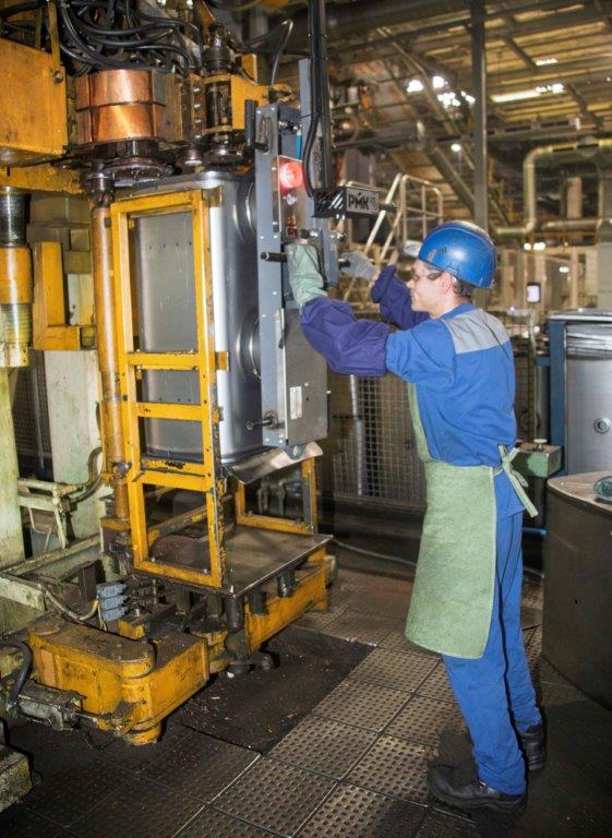 Модернизация цеха шасси прессово-рамного завода повысила производительность Модернизация цеха шасси прессово-рамного завода повысила производительность