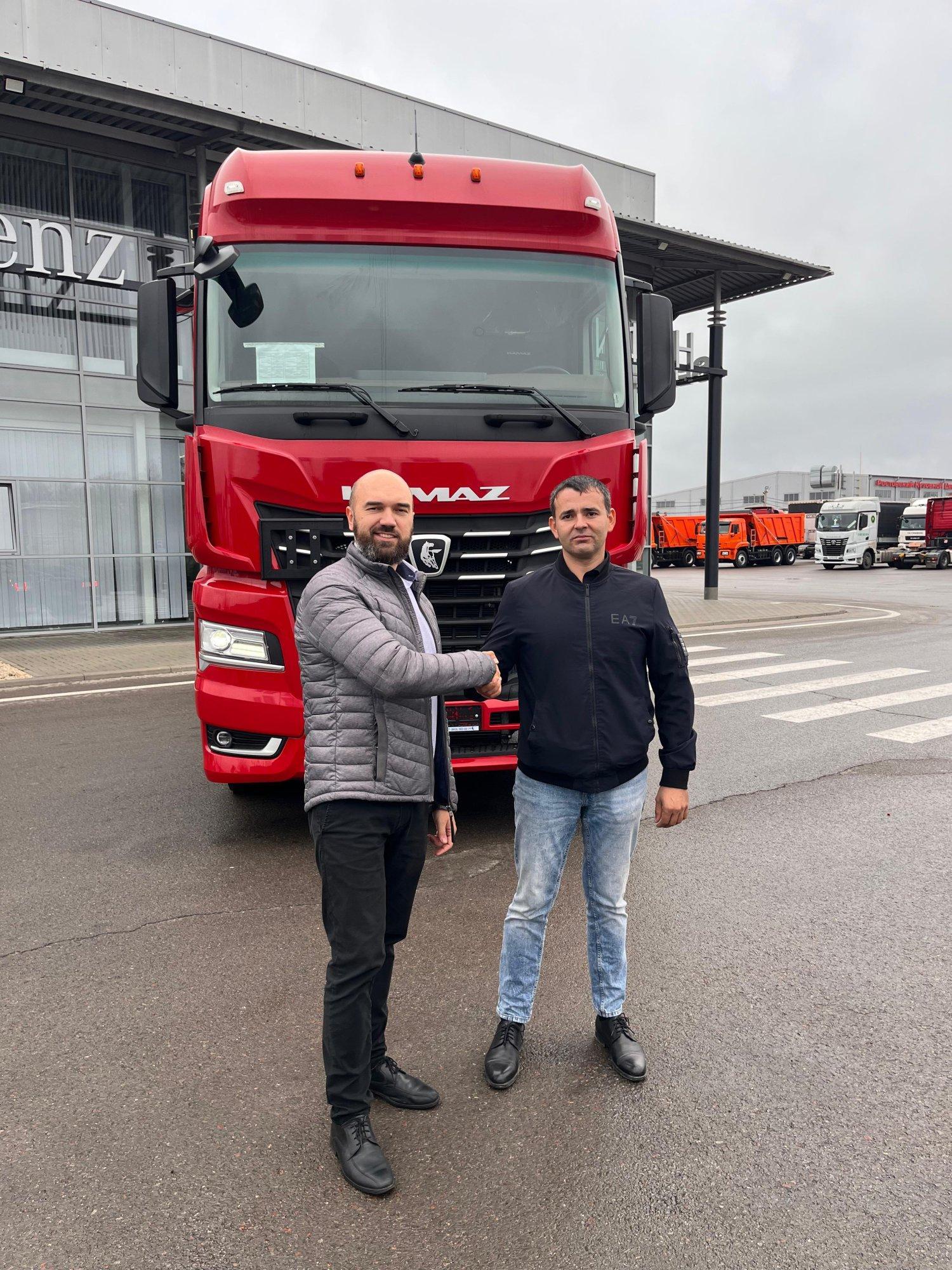 КАМАЗ новейшего поколения отгружен краснодарской компании КАМАЗ новейшего поколения отгружен краснодарской компании