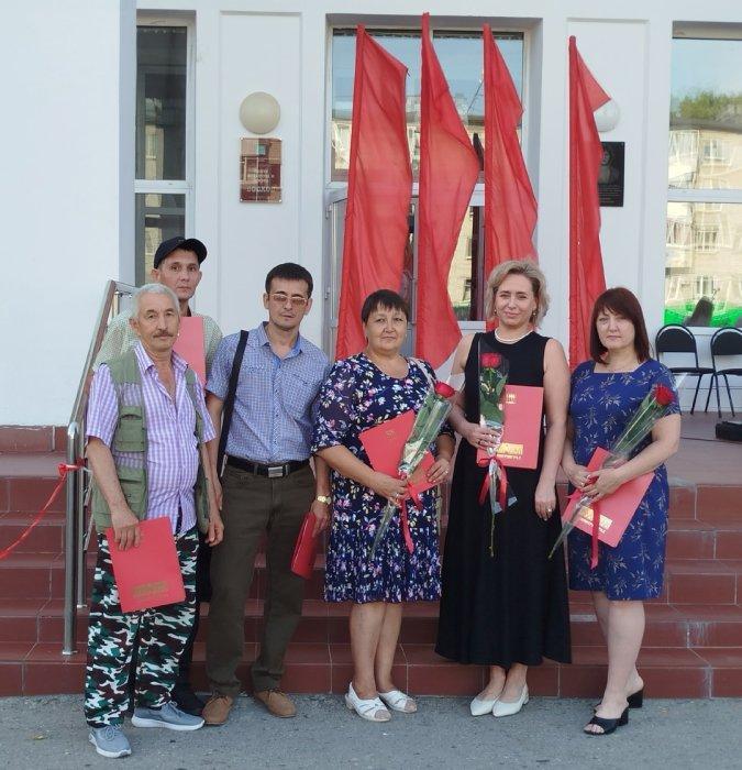 Награждены сотрудники предприятий Группы ОАТ