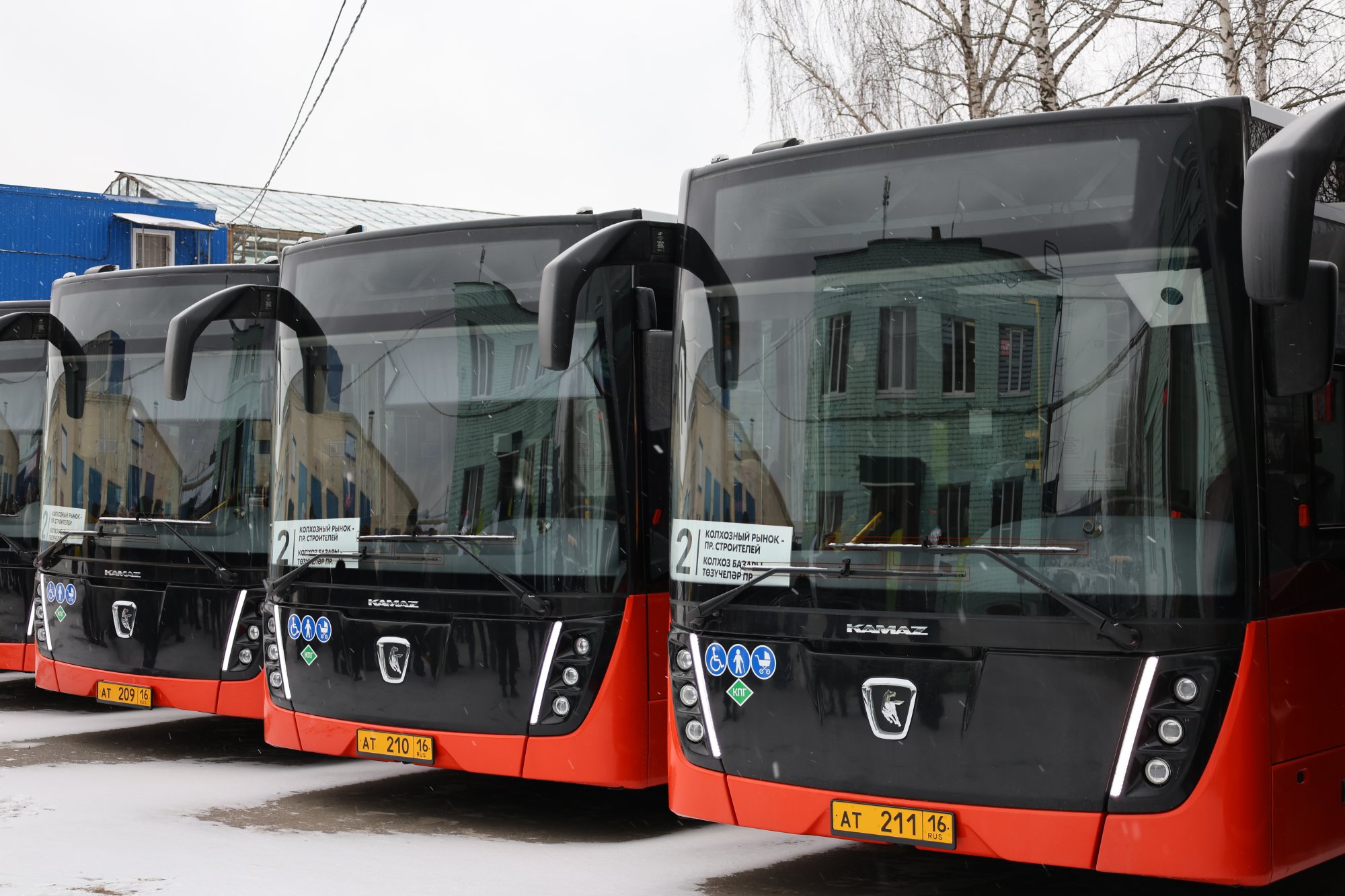 «КАМАЗ» поставил 12 городских автобусов НЕФАЗ-5299 в автопарк Зеленодольска «КАМАЗ» поставил 12 городских автобусов НЕФАЗ-5299 в автопарк Зеленодольска