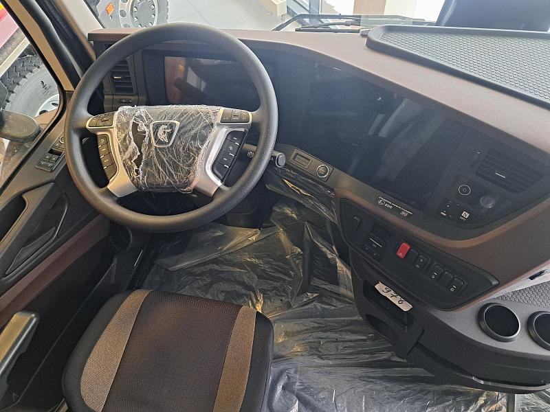 Седельный тягач KAMAZ-54901-70011-AA High-Tech | КАМАЗ High-Tech