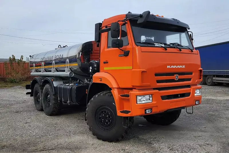 Автоцистерна КАМАЗ 4671-548-50 на шасси KAMAZ 43118-23027-50 (6x6)