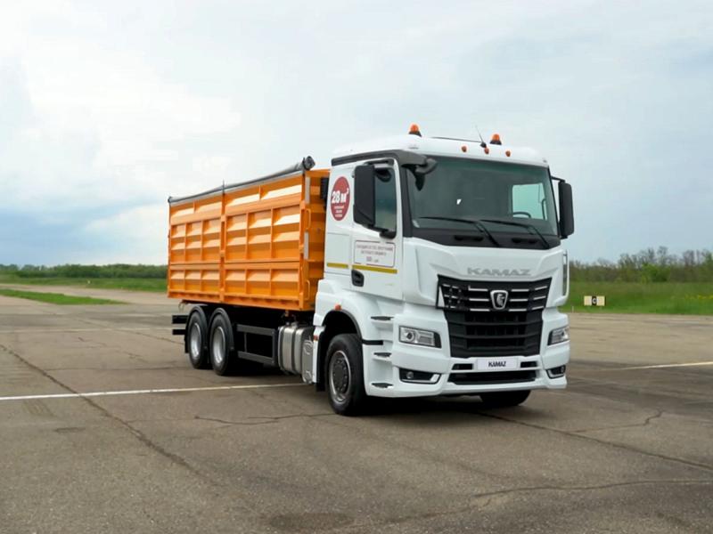 Самосвал-зерновоз 65658F-001-49 на шасси KAMAZ-65658 6х2-2