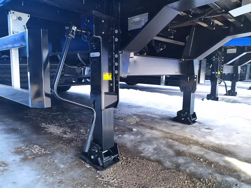 Шторный магистральный полуприцеп ТЗА-588510-0300200-08 (91 куб.м)