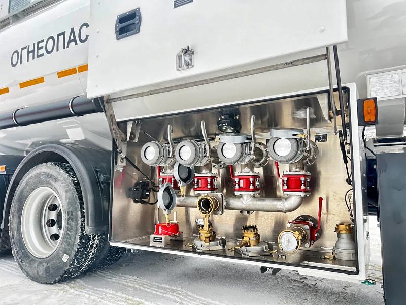 Автотопливозаправщик (бензовоз) КАМАЗ АТЗ 56092-0000010К (6x2) 20 куб.