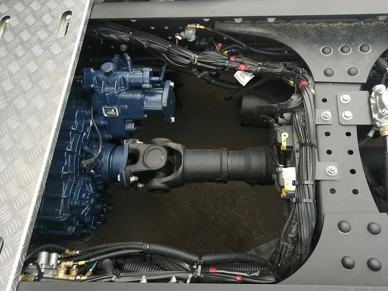 Седельный тягач KAMAZ-65659 ДОПОГ (ADR) | КАМАЗ-65659 6х2