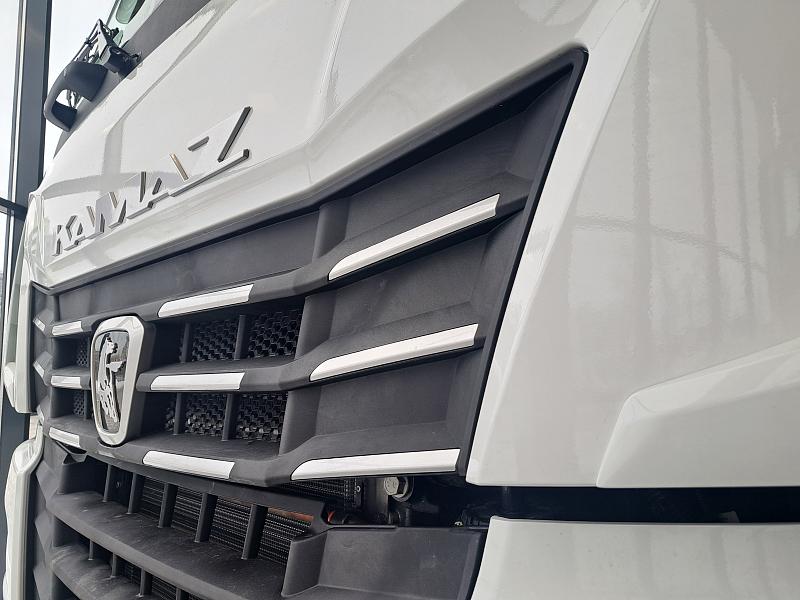 Седельный тягач KAMAZ-54901-70011-AA High-Tech | КАМАЗ High-Tech