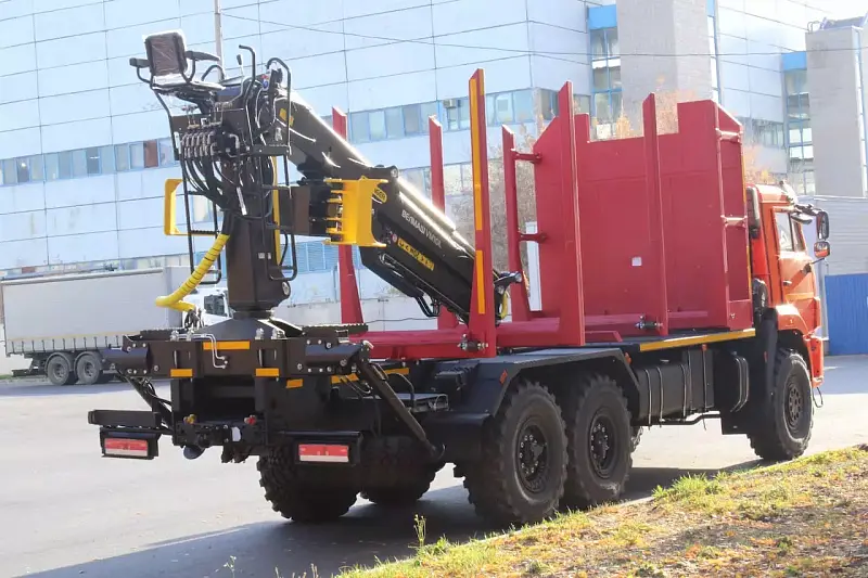 Сортиментовоз (лесовоз) КАМАЗ-659108 на шасси KAMAZ-43118 (6х6)