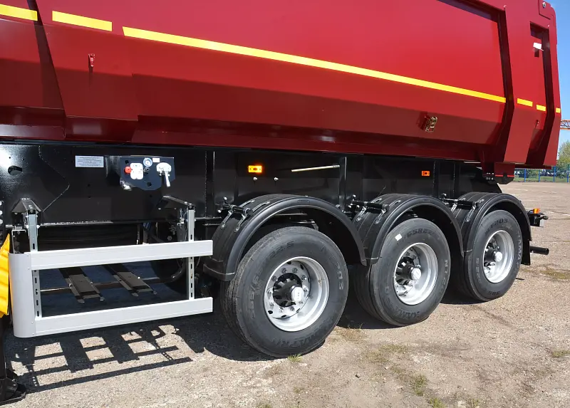 Самосвальная сцепка - тягач KAMAZ-54902 (4х2) и полуприцеп НЕФАЗ 9509-30