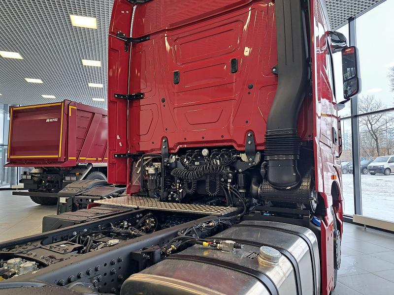 Седельный тягач KAMAZ-65659 ДОПОГ (ADR) | КАМАЗ-65659 6х2