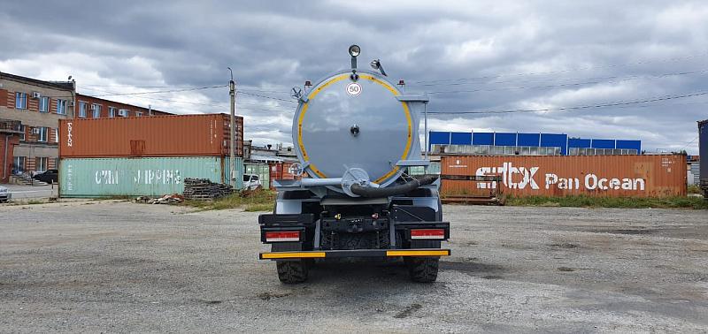 Вакуумная машина КАМАЗ 707406-773027-48 на шасси KAMAZ-43118-3027-48 (6х6)