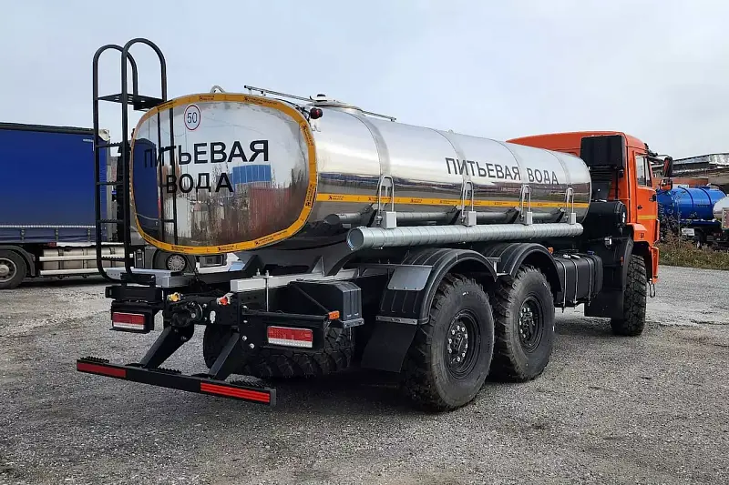 Автоцистерна КАМАЗ 4671-548-50 на шасси KAMAZ 43118-23027-50 (6x6)