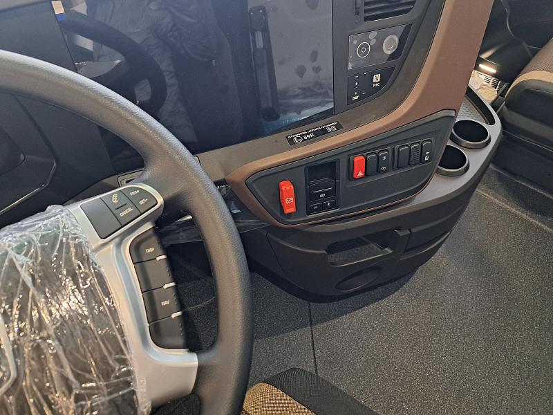 Седельный тягач KAMAZ-65659 ДОПОГ (ADR) | КАМАЗ-65659 6х2