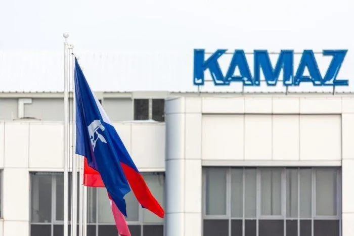 Ценные бумаги «КАМАЗа» будут торговаться на «СПБ Биржа» в выходные